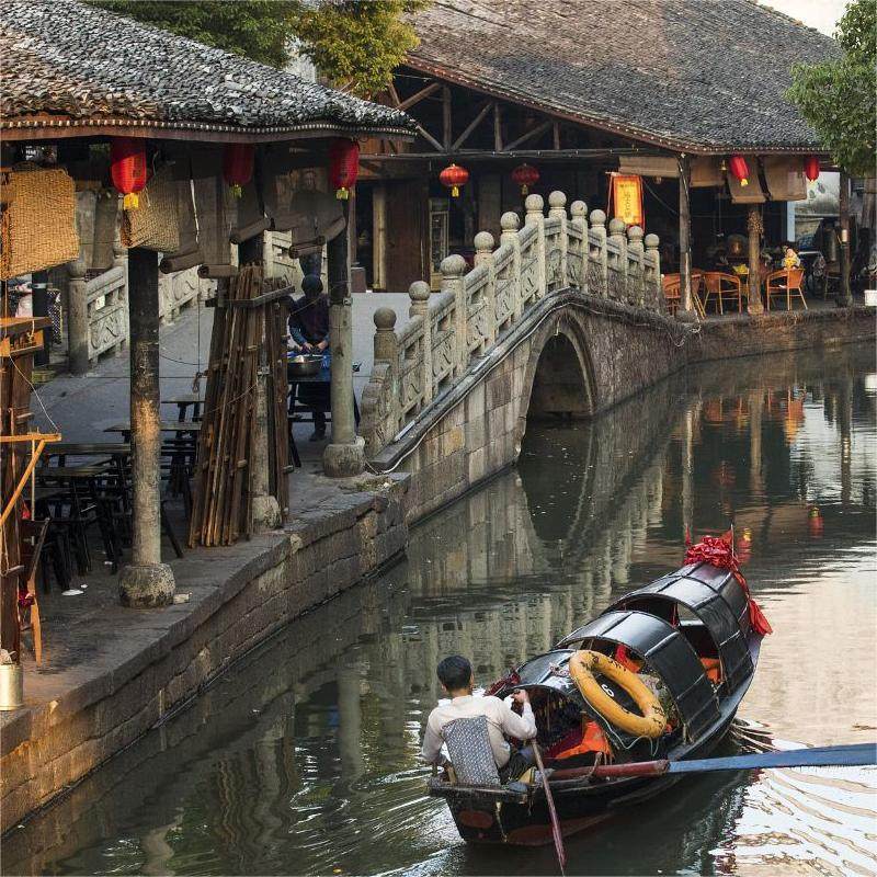杭州西湖/游船+绍兴/鲁迅故里/柯岩/鉴湖/鲁镇2天1晚跟团游