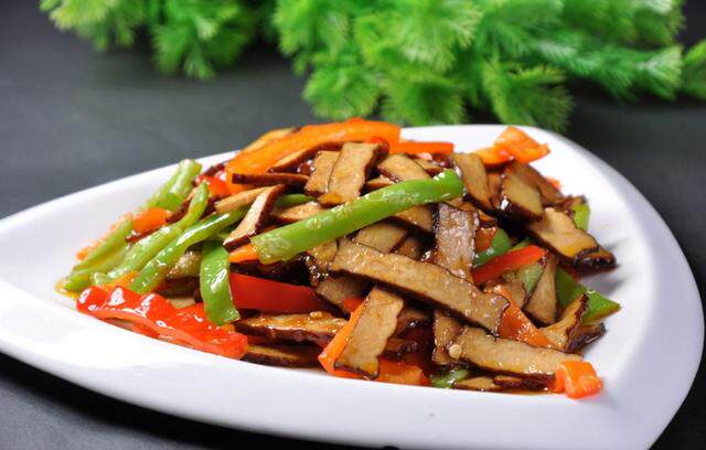 这样素炒豆腐干,一次能多吃2碗饭!