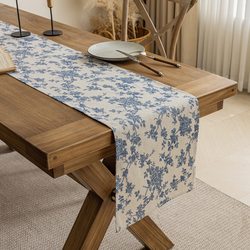 Retro blue and white porcelain blue flower table runner art decoration