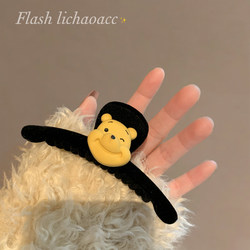 Vintage Velvet Teddy Bear Hair Clip, Elegant Claw Clip for the Back of the Head, Japanese Style, Trendy New Shark Clip, Large Hair Accessory