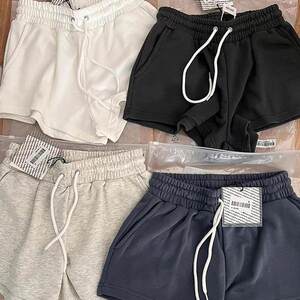 
2026 New Product 3 Colors Heavyweight American High Waisted Loose Casual Outerwear Sports Shorts Hot Girls Hot Pants Basic Sweatpants