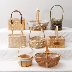 Flower Baskets, Flower Packaging, Floral Art, Flower Shop, Flower Arrangements, Rattan Weaving, Hand-Held Wedding Flower Baskets, Dried Flower Bags, Flower Weaving, Handmade Baskets