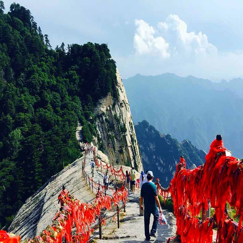 西安旅游2天1晚跟团游华山大慈恩寺大雁塔广场钟鼓楼广场二日游