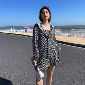 
2024 new popular swimsuit women's split belly-covering slimming swimsuit three-piece large size long-sleeved conservative hot spring bathing suit