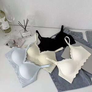 Angel's heart without trace all -in -one underwear, anti -gathered small breasts thin bra, bras, young lady bra and bra
