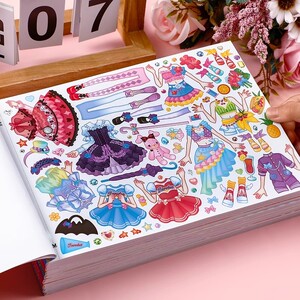 
Beautiful princess dressing sticker book concentration training children toys girl energetic girl sticker sticker sticker sticker