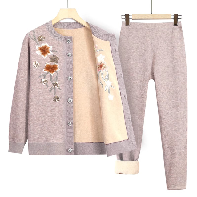 Mother's thermal underwear set with velvet and thickening for middle-aged and elderly women's autumn and winter women's clothes grandma's winter red cardigan