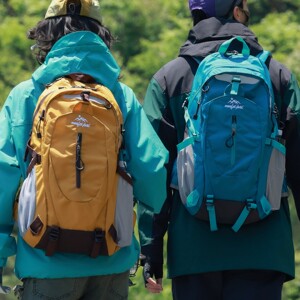 
Outdoor Hiking and Mountaineering Bag Large Capacity Lightweight Sports Style Backpack for Women Versatile Travel Waterproof Cycling Backpack for Men