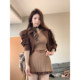 XZY slightly fat Kelly style retro brown short jacket for women 25 years early autumn V-neck knitted pleated skirt suit