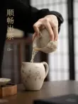 Khoảng sân nhỏ đáp ứng bộ ấm trà Ru Kiln Gaiwan Kung Fu cao cấp. Một bát trà Sancai duy nhất có thể mở ra để trồng trà sứ. chén khải tử sa chén khải uống trà 