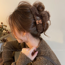 Korean-Style Plush Bear Hair Claw Clip for Women, High-End Large Size for Thick Hair, Autumn and Winter Hair Clip, Shark Clip for the Back of the Head