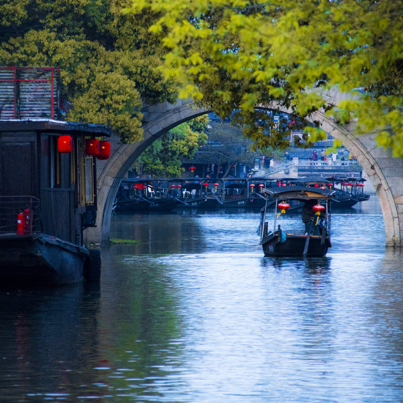 江浙沪7天6晚半自由南京夫子庙秦淮河中山陵周庄西湖乌镇上海外滩