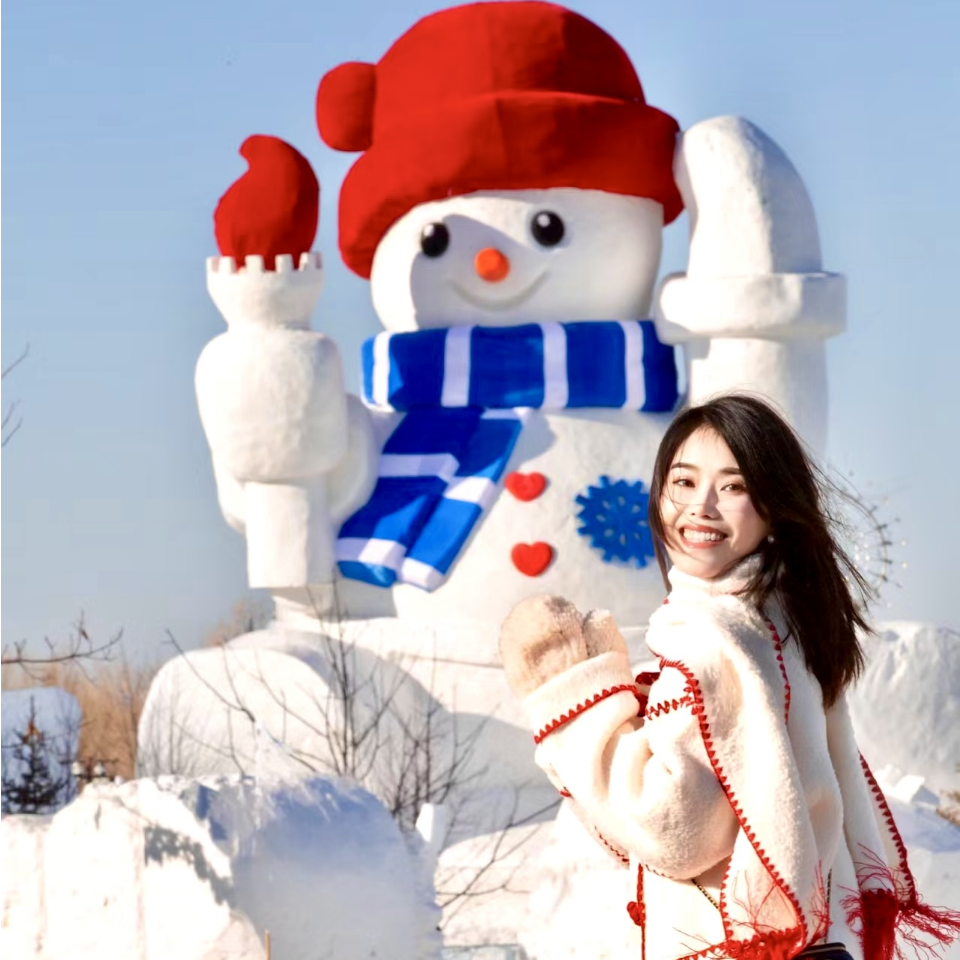 【滑雪跟团游】哈尔滨亚布力雪乡6天5晚旅行住一晚温泉酒店含机票