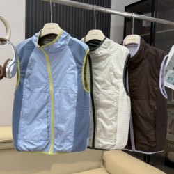 Kemei Ai Jiaojia! Outdoor Mountain-Style Couple's Reversible Zip-Up Vest, Casual Windproof, Waterproof, and Warm Vest