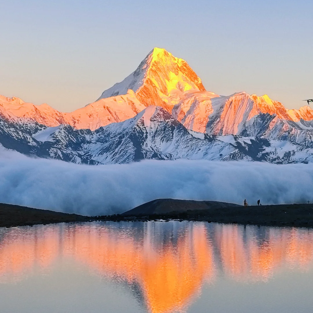 精品小团【川西·牛背山2日游】住云端帐篷+日照金山+贡嘎雪山