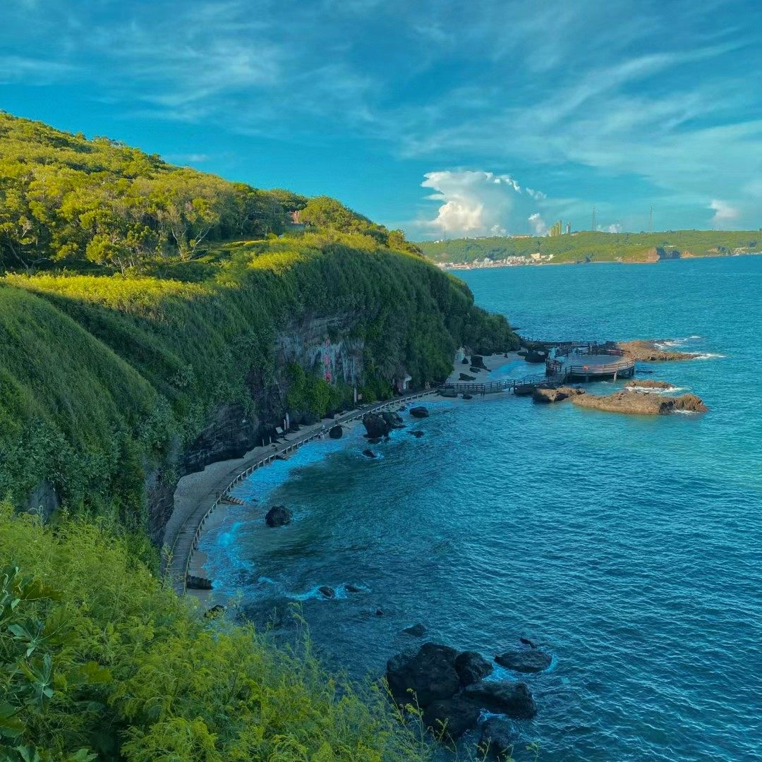 高铁往返【涠洲岛3天】北海-鳄鱼山+天主教堂+海边-小电驴环岛游