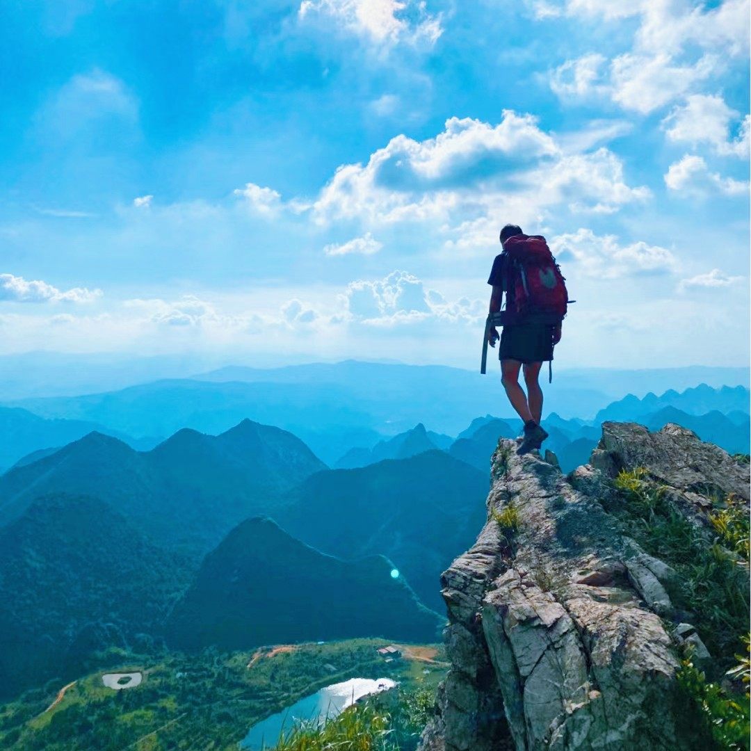 元旦狂欢【清远莫六公】徒步登顶 | 行摄醉美山脊丨户外1日游