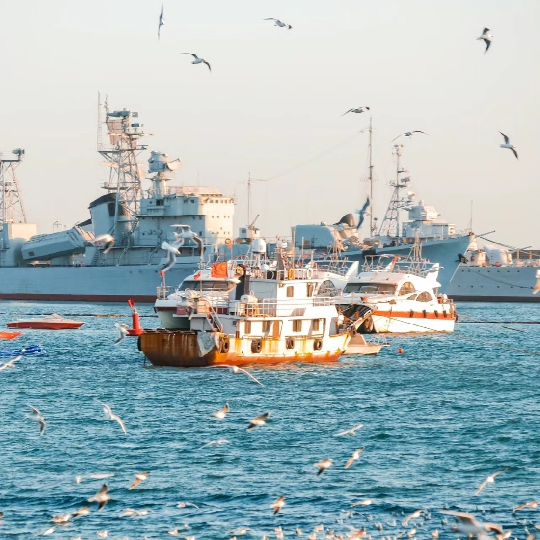 精品团【广州珠海深圳 3天】广州塔+日月贝+大梅沙-升级4钻酒店