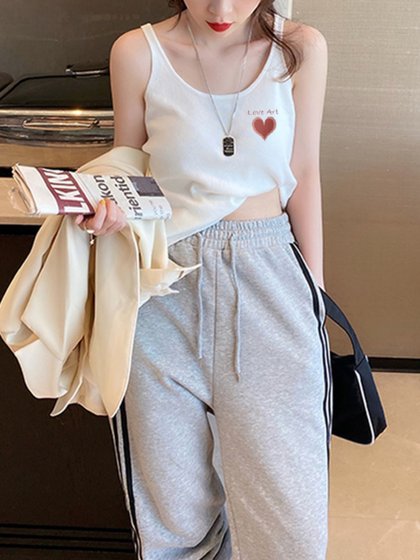 白色针织吊带小背心女2026夏季新款外穿法式独特高级修身短款上衣