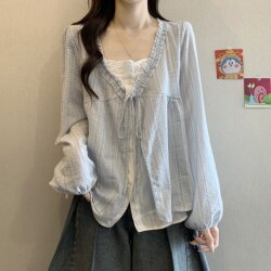 Fake Two-Piece Light Blue Ruffled V-Neck Shirt for Women, Spring and Autumn, Plus Size, Unique and Beautiful Babydoll Top