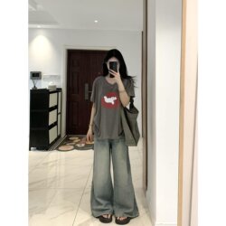 Gray Loose V-Neck Half-Sleeve Women's T-Shirt 2025 New Popular Summer Lazy Style Design Printed Short-Sleeve Top