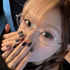 
Oval gold wire small face retro glasses frame for women with high-end feeling that can be matched with myopia and anti-blue light Korean glasses for women