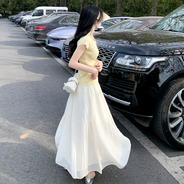 Apricot cake skirt for women summer 2025 new high-waisted slim A-line umbrella skirt skirt ballet style midi skirt