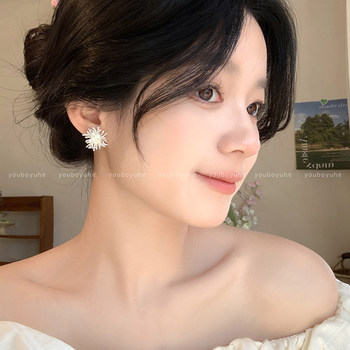 
Super flash light luxury firework earrings with high-end unique earrings