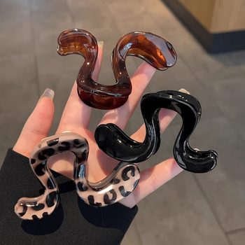 
Simple geometric half-tied hair clip shark clip women