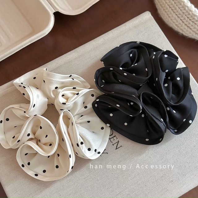 
South Korea's Dongdaemun high-end satin black and white polka dot large intestine hair ring versatile ball head high ponytail hair rope hair accessories