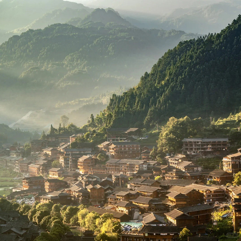 纯玩8人小团0购物丨贵州旅游贵阳黄果树苗寨梵净山5天4晚跟团游