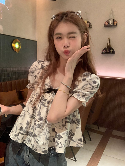 Ink printed puff sleeve shirt women's summer 2023 new style French niche retro bow short-sleeved top
