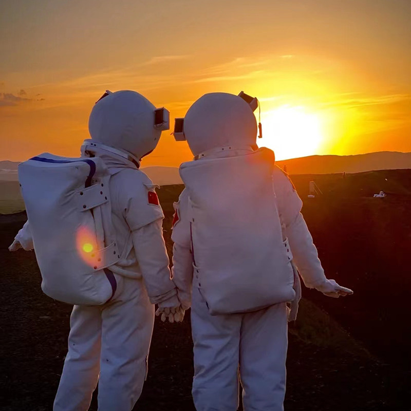 内蒙古呼市乌兰哈达火山+辉腾锡勒草原+黄花沟2天1晚精品小团