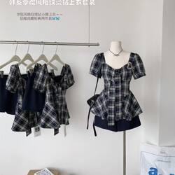 Korean Sweet and Spicy Chic Skirt Suit for Women, Summer Square Neck Puff Sleeve Cinched Waist Plaid Shirt and Shorts Elegant Set