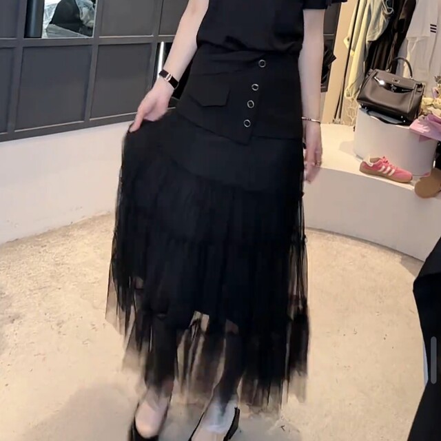 
Spring and summer mid-length mesh skirt design solid color skirt makes you look slim and simple and versatile cake skirt for women