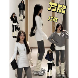 White Inner Layer Base Shirt, Mid-Length, Covers the Buttocks, Women's Slim-Fit Waist-Cinching Top, Hip-Hugging, 2025 New Winter Style with Fleece Lining