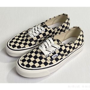 
Vance Authentic 44 DX Anaheim Checkerboard Lace-up Low-top Canvas Shoes Gay