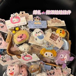 Yiwu Night Market Street Stalls Sell Small Goods, Ring Toss Games, Wholesale Trendy Children's Gifts, and Light-Up Toys