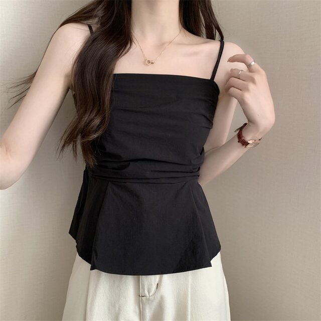 
Large size ruffled sleeveless top for women in summer suit and high-end style. niche slim and beautiful back strap vest