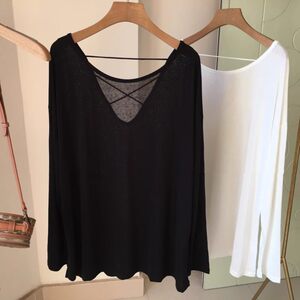 Hollow backless long-sleeved T-shirt for women's summer thin ice silk sunscreen blouse fat mm large size 300*0.5kg air conditioning top trendy
