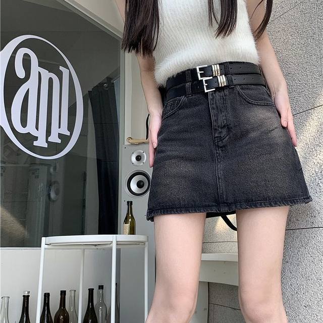 
A-shaped anti-exposure high-waisted skirt for women in spring and autumn 2025 new denim temperament casual and versatile pocket skirt
