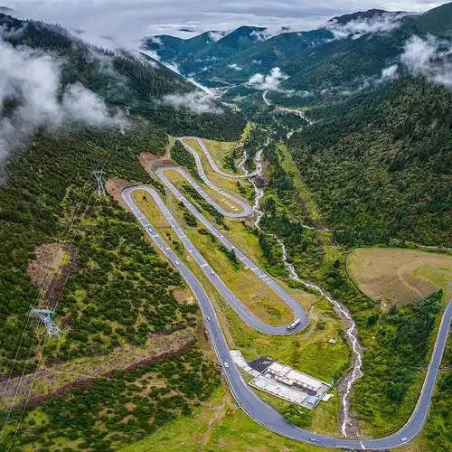 2-6人·逐梦川藏纯玩8日/新都桥-理塘-林芝米堆冰川-羊湖-然乌湖