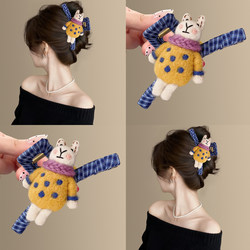 Cute Rabbit~ Cartoon-Style Adorable Felt Hair Clip with a Unique Design, New Autumn and Winter Shark Clip Hair Accessory for the Back of the Head