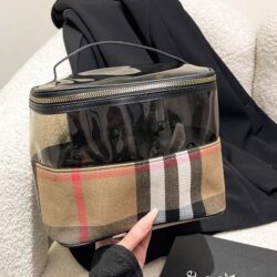 Large-Capacity Portable Cosmetic Bag for Women, 2025 New Model, High-End Storage Box, Large-Capacity Toiletry Bag for Business Trips, for Men