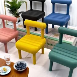 Creative Phone Holder Small Chair Stand iPad Tablet Lazy Support Stand Cute Desktop Ornament Binge-Watching Gadget