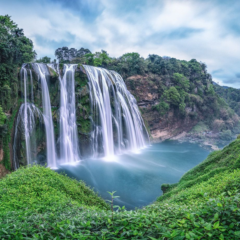 贵州旅游纯玩六日游贵阳黄果树瀑布梵净山西江千户苗寨6天5晚跟团