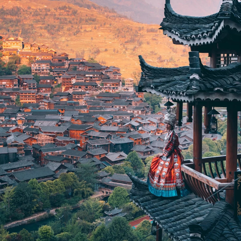 贵州纯玩4天3晚贵阳黄果树瀑布梵净山西江千户苗寨小七孔跟团旅游