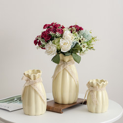 Cream-style Nordic creative ceramic vase living room art flower arrangement water-raised flowers dried flowers table decorations