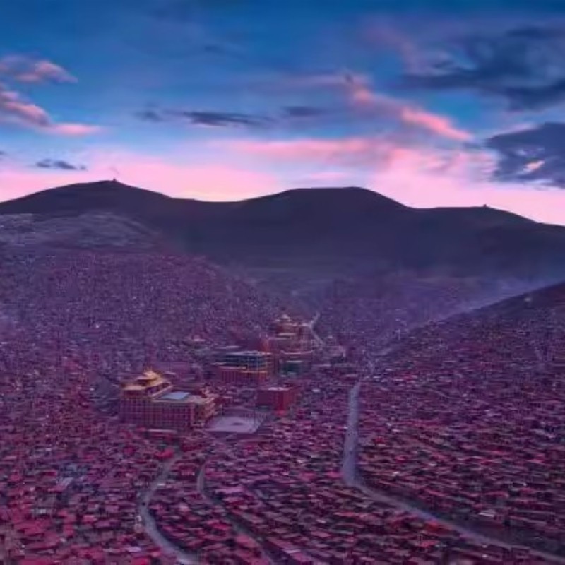 小团兰州出发成都结束色达9日甘南莲宝叶则四姑娘山扎尕那若尔盖