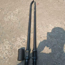Oil Pumping Rod, Detachable Pry Bar, Vehicle-Mounted Emergency Pry Bar, Portable Pry Bar, High Hardness, Forged from High Carbon Steel